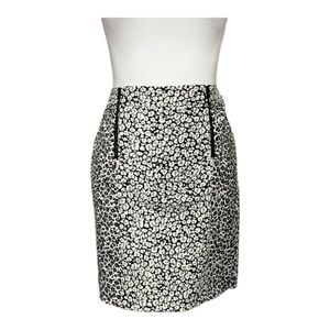 Ann Taylor Black Gray White Leopard Print Pencil Skirt Size 2P Petite